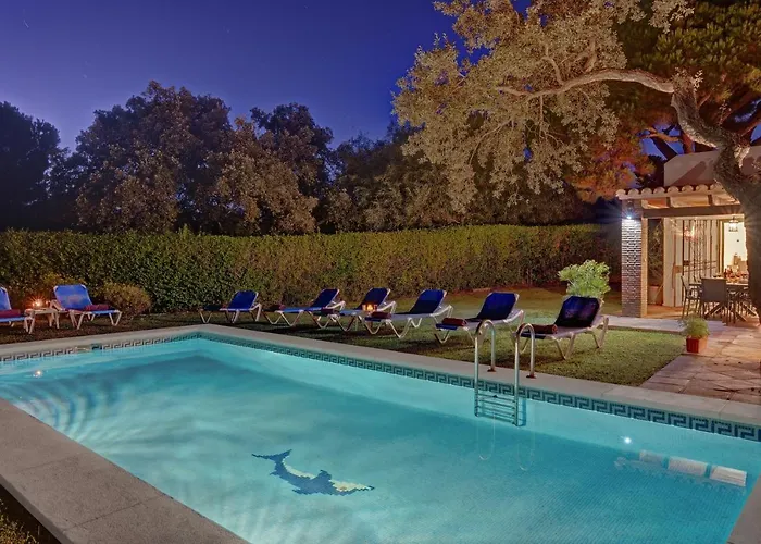 With Private Pool And Garden In *