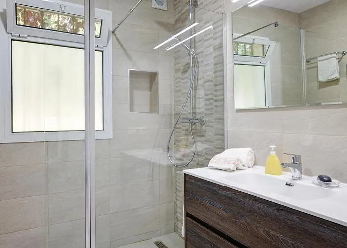With Private Pool And Garden In Villa *