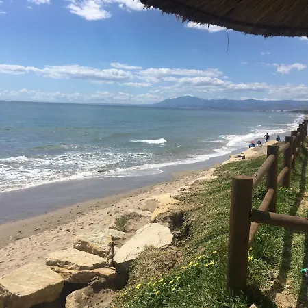 Βίλα With Private Pool And Garden In *