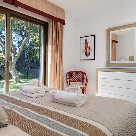With Private Pool And Garden In Villa *