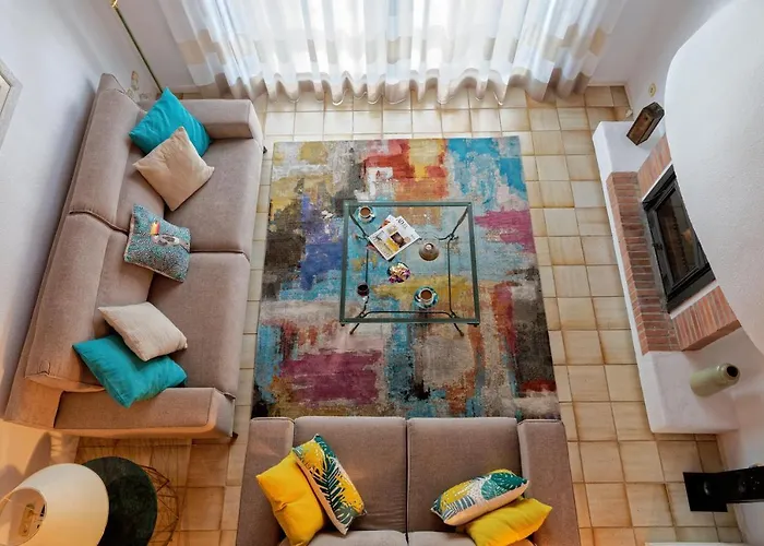 With Private Pool And Garden In *