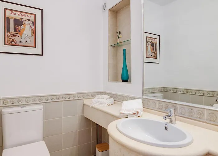 Villa With Private Pool&garden In Marbella